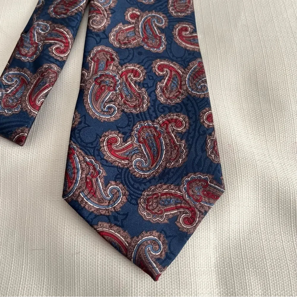 Vintage Towncraft Paisley Necktie Tie Blue Red Gold